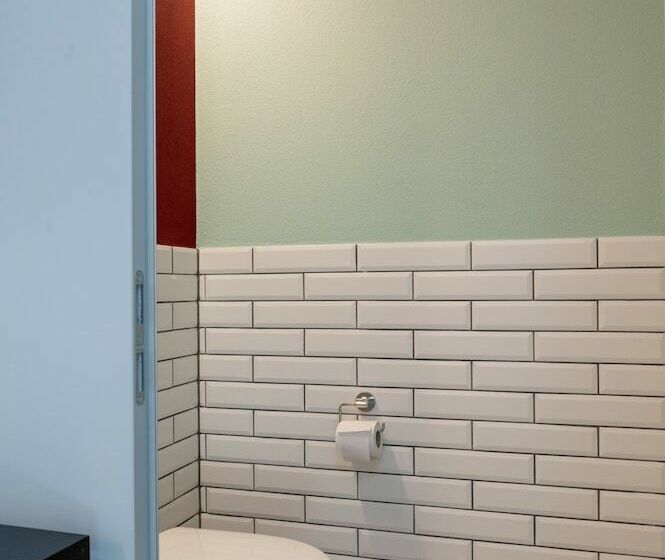 Семейный Номер, Emma S Hotel   Bed & Breakfast Self Check In