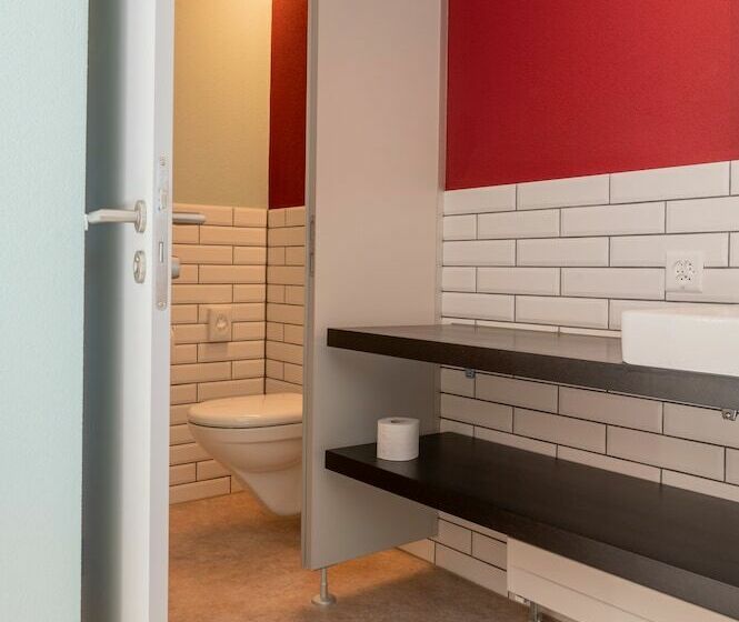 Семейный Номер, Emma S Hotel Bed & Breakfast Self Check In