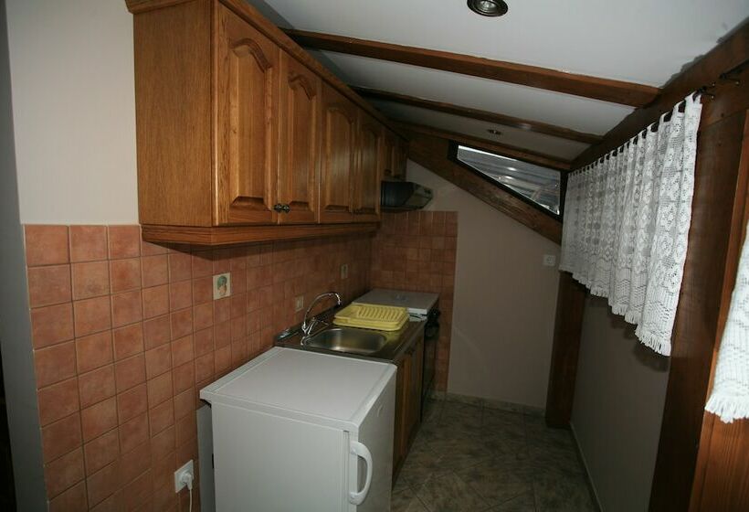 إستوديو سوبيريور, Apartments Vrata Baranje