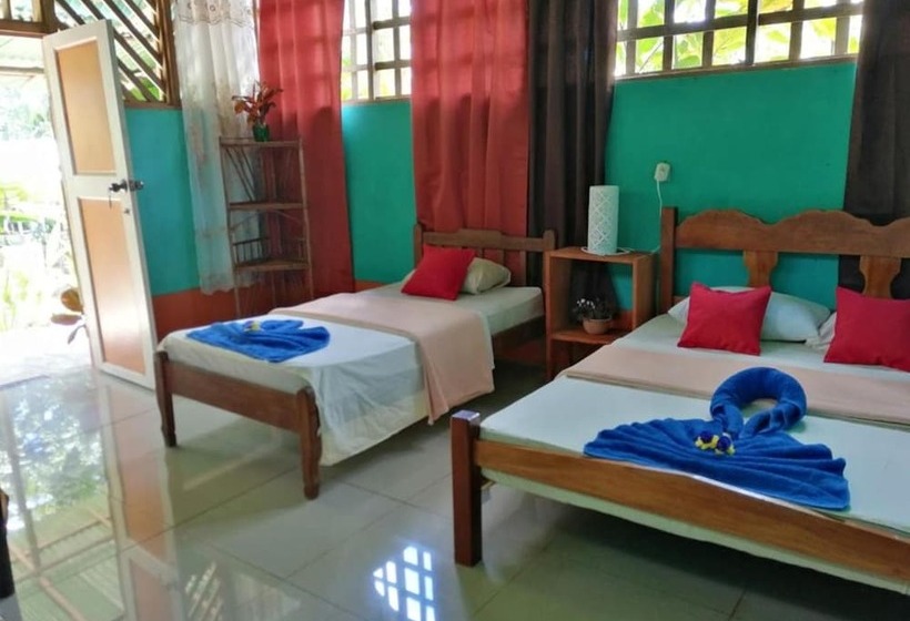 غرفة كلاسيكية رباعية, Garden Of Heliconias Lodge