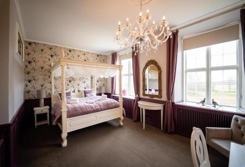 Номер Deluxe, Kragerup Gods