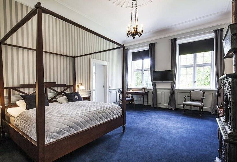 Номер Deluxe, Kragerup Gods