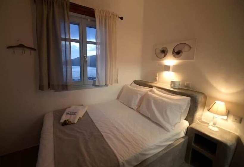 家庭套房, The Big Blue