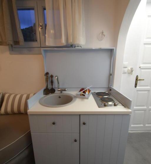 家庭小型套房, The Big Blue