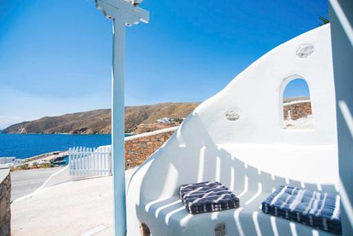 带海景的标准单人间, The Big Blue