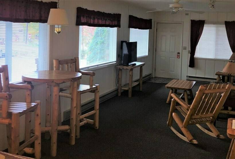 جناح, Harbor S Edge Motel