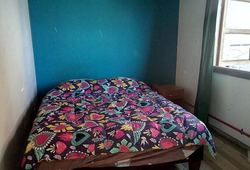 اتاق عادی, Hostal Las Latas