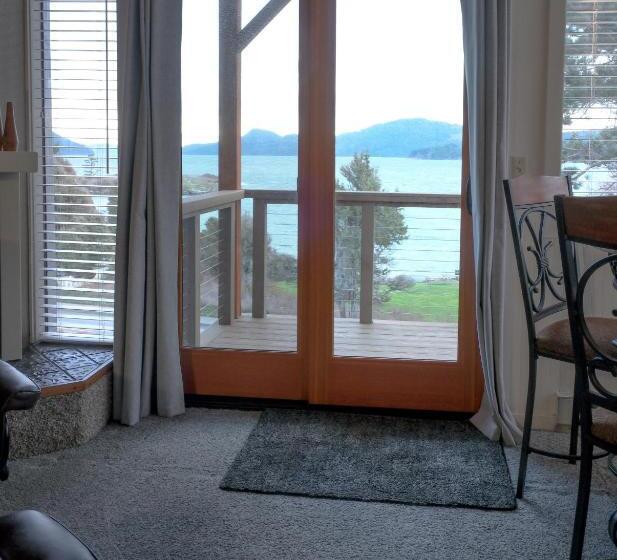 Апартаменты 2 Спальни Вид на Море, The Landmark Inn On Orcas Island