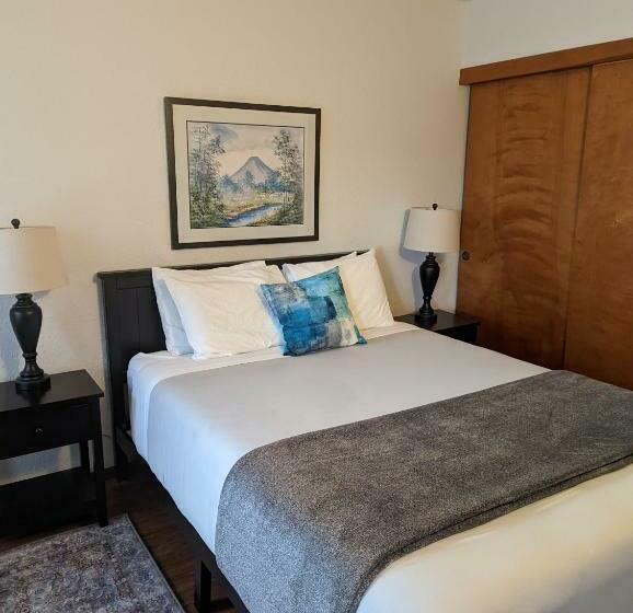 شقة غرفتين مطلة على البحر, The Landmark Inn On Orcas Island