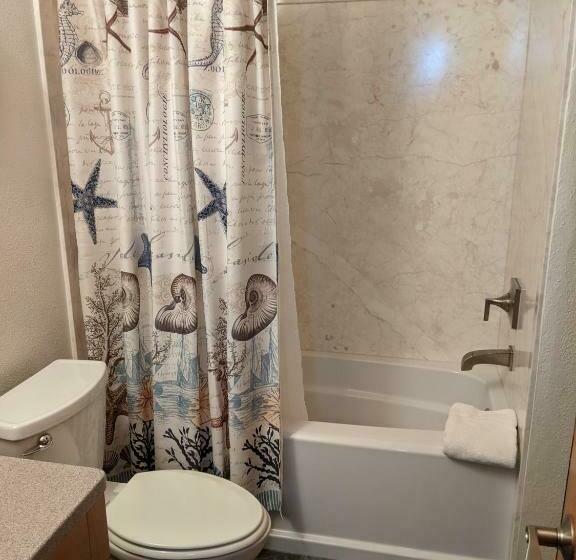 شقة غرفتين مطلة على البحر, The Landmark Inn On Orcas Island