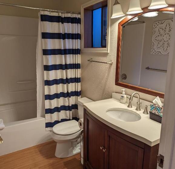 شقة 3 غرف, The Landmark Inn On Orcas Island