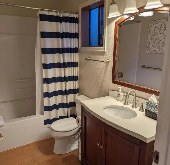 3ベッドルームアパートメント, The Landmark Inn On Orcas Island