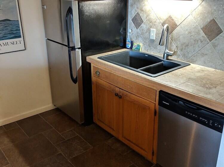 شقة غرفة واحدة مطلة على البحر, The Landmark Inn On Orcas Island