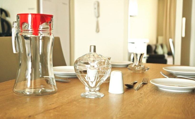 复式房间, Korfez Termal