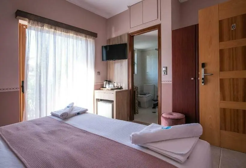 エコノミールーム, Cyrenia Guesthouse