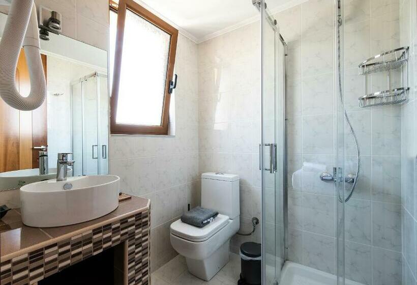 이코노미 룸, Cyrenia Guesthouse