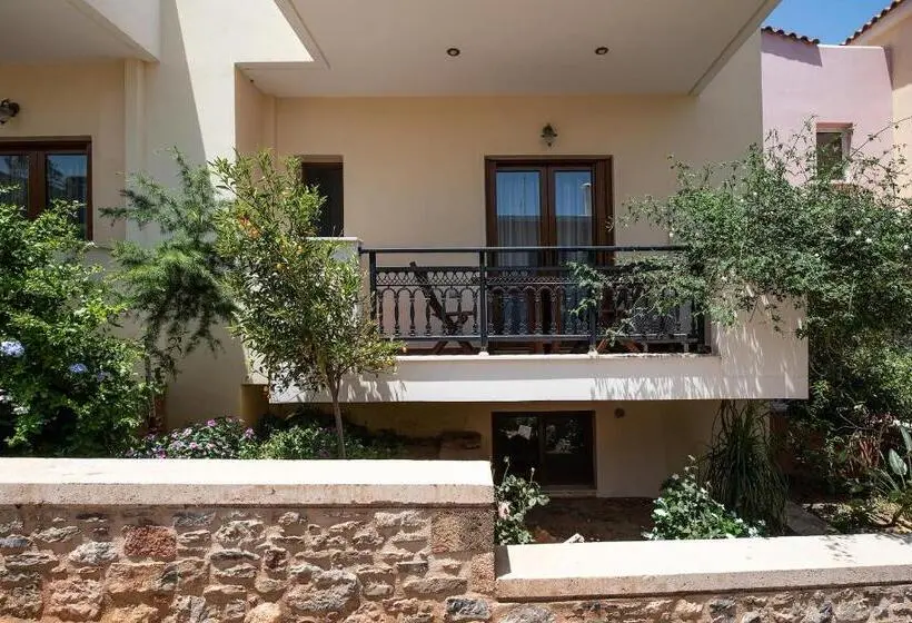 バルコニー付スイート, Cyrenia Guesthouse