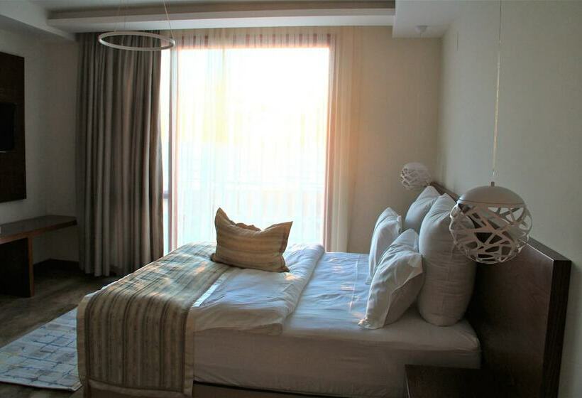 جناح ديلوكس, E&n Butik