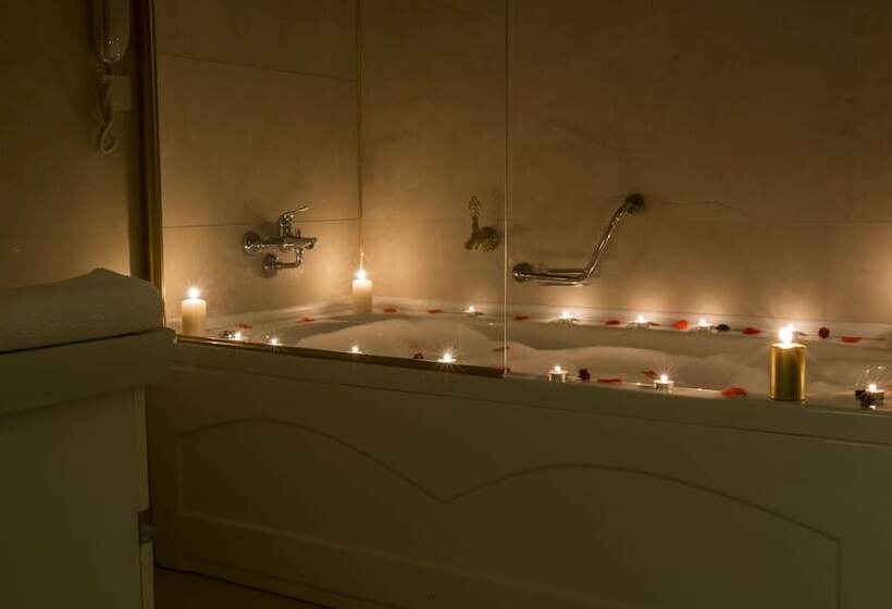 스탠다드 룸 산 전망, Sarot Termal Park Resort & Spa Halal