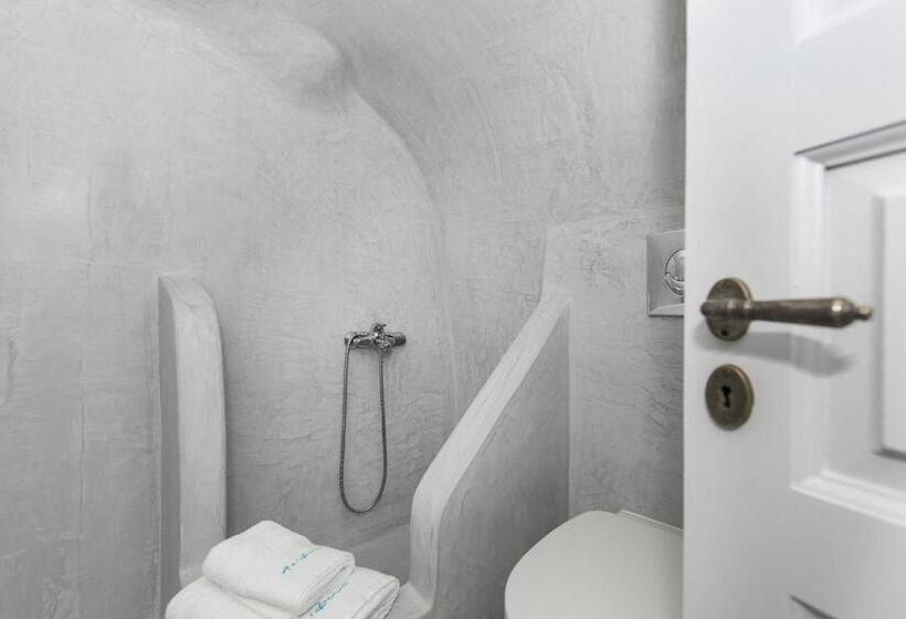 Superior suite with view, Horizon Aeifos Suites