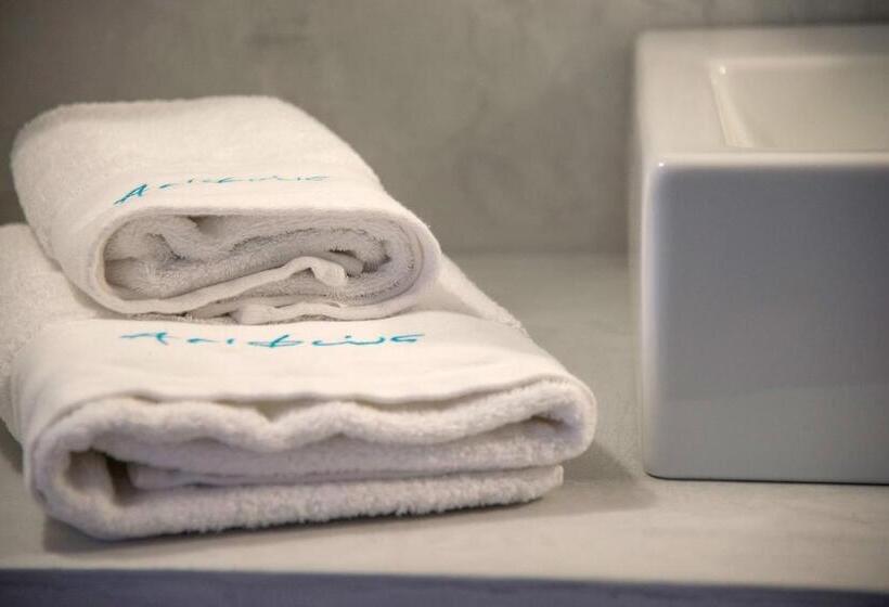 Superior suite with view, Horizon Aeifos Suites