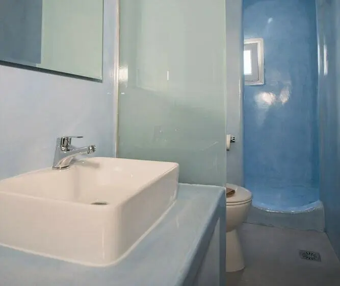 سوییت با چشم‌انداز دریا, Corrado Caldera Apartments