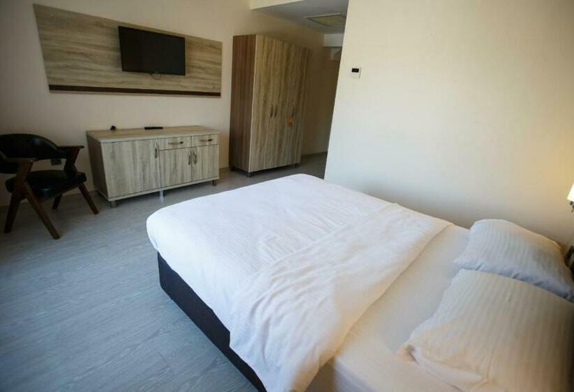 חדר סטנדרט, Tuna Otel