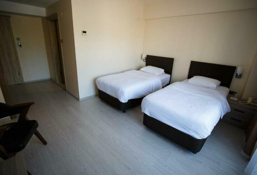 חדר סטנדרט, Tuna Otel