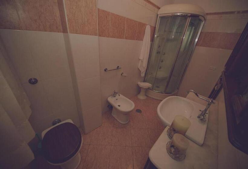 اتاق استاندارد یک تخته با سرویس بهداشتی مشترک, Cassiodoro Rooms Affittacamere