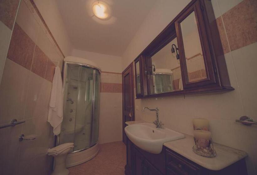 اتاق استاندارد با سرویس بهداشتی مشترک, Cassiodoro Rooms Affittacamere