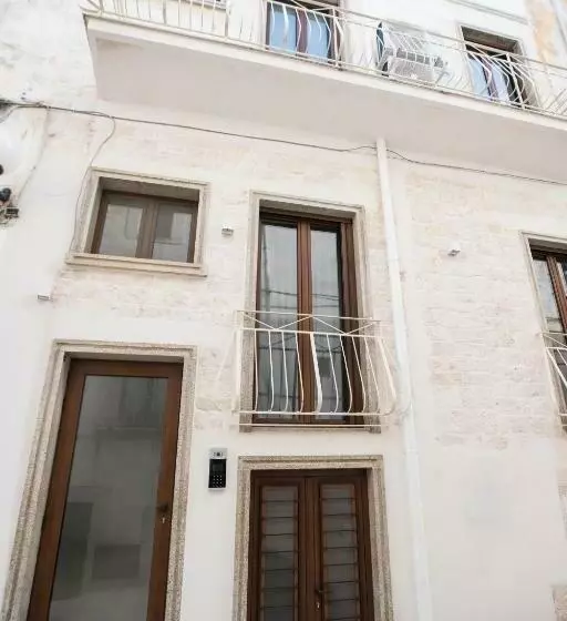 Huoneisto 1 Makuuhuone, Albergo Diffuso Dimora Rossi B&b