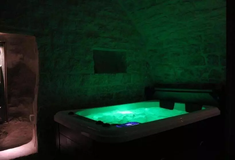 Sviitti Poreallas, Albergo Diffuso Dimora Rossi B&b