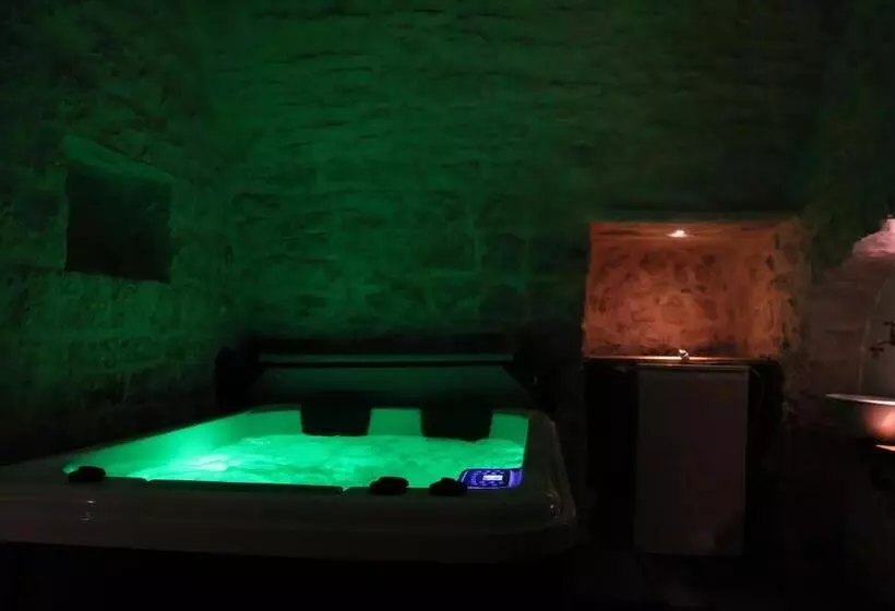 Sviitti Poreallas, Albergo Diffuso Dimora Rossi B&b