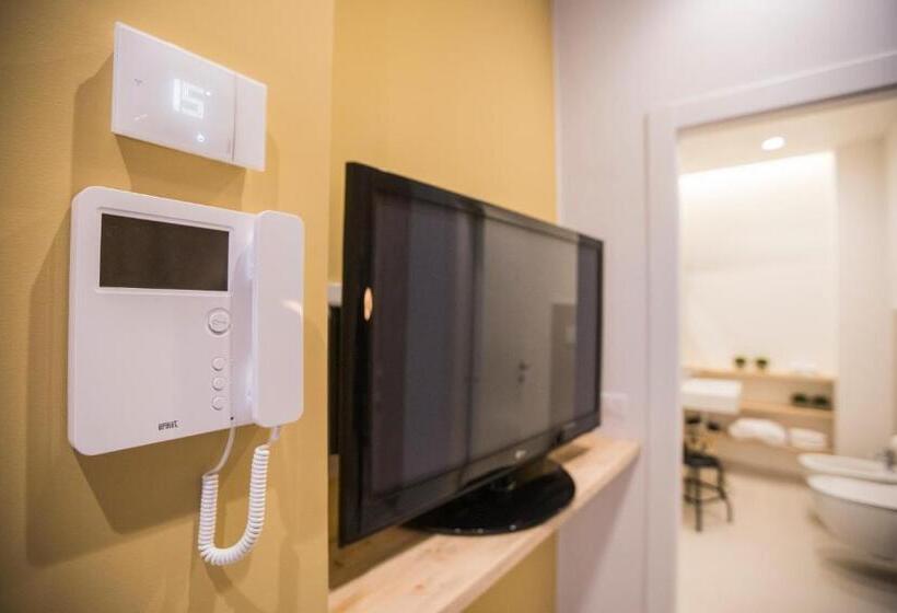 디럭스 룸, Albergo Diffuso Dimora Rossi B&b