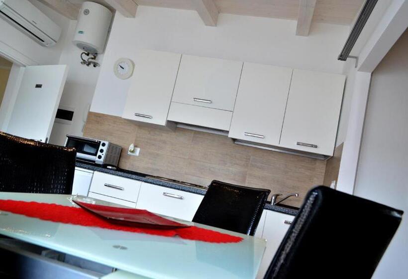 스탠다드 룸 거실포함, Albergo Diffuso Dimora Rossi B&b