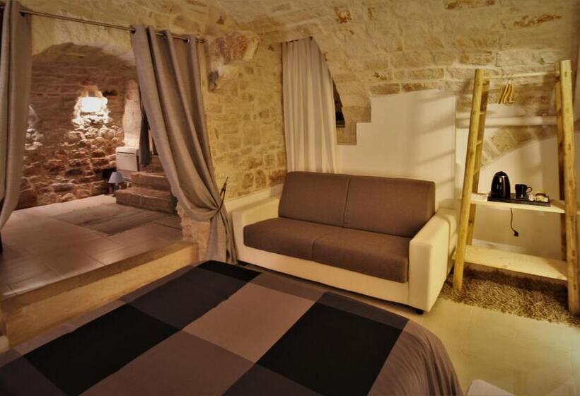 스위트 킹사이즈 침대, Albergo Diffuso Dimora Rossi B&b