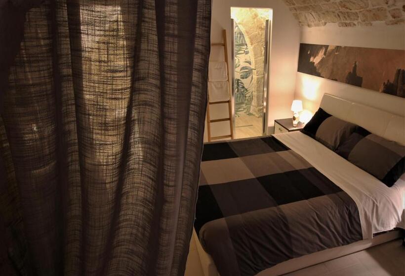 스위트 킹사이즈 침대, Albergo Diffuso Dimora Rossi B&b