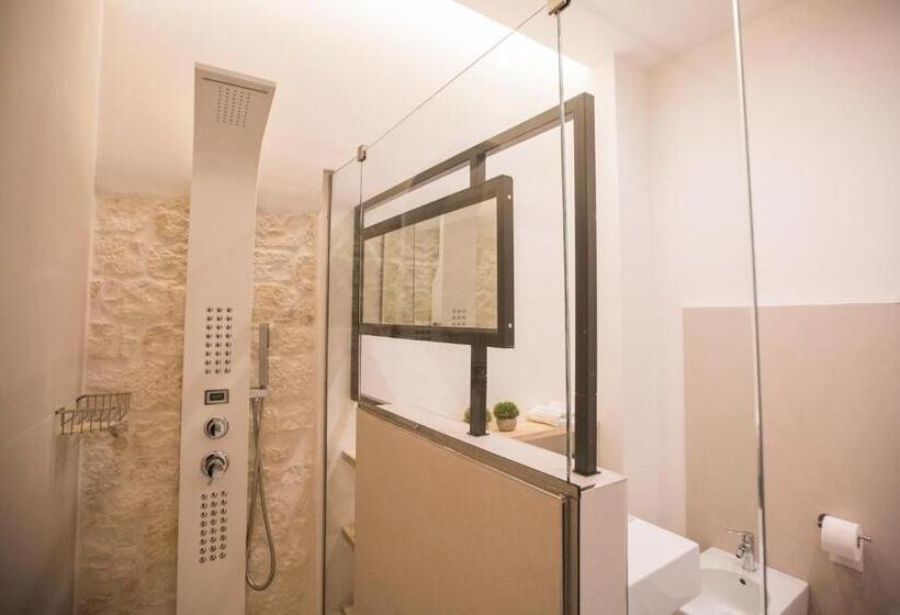 디럭스 룸, Albergo Diffuso Dimora Rossi B&b