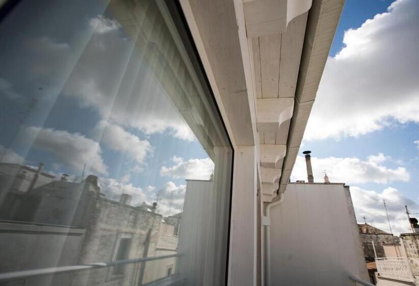 스위트, Albergo Diffuso Dimora Rossi B&b