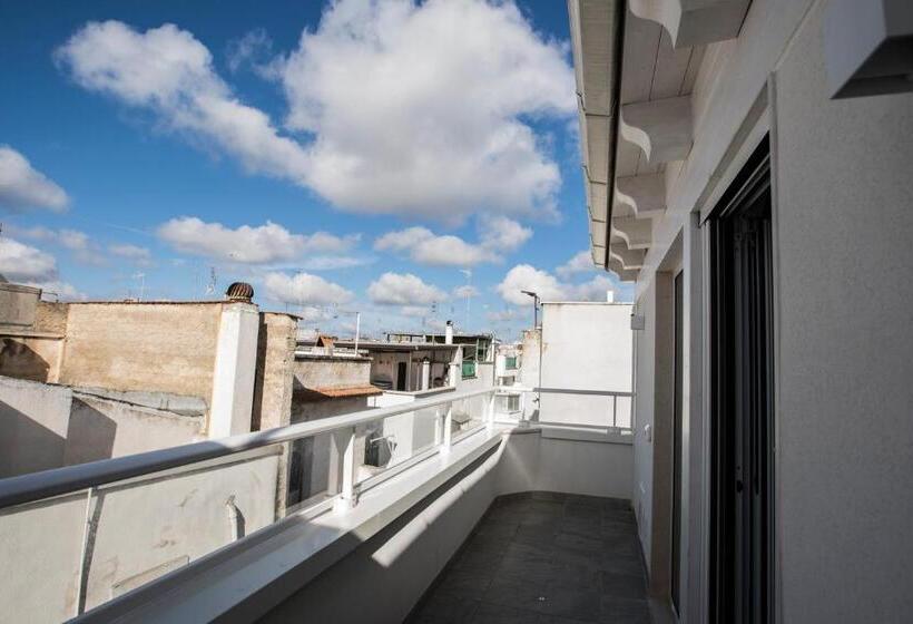 스위트, Albergo Diffuso Dimora Rossi B&b