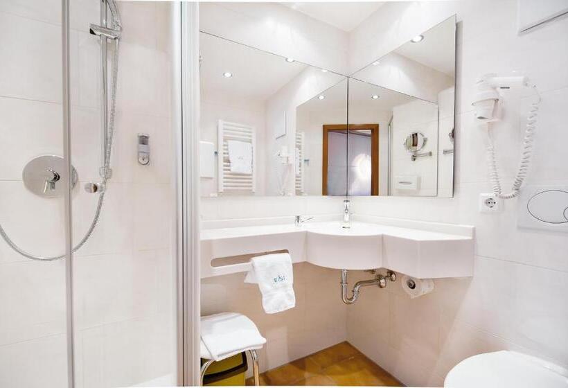 اتاق استاندارد, Avisa