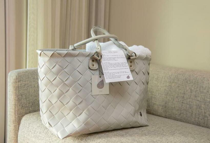 标准间, Corte Valier