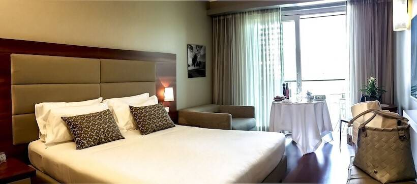 标准间, Corte Valier