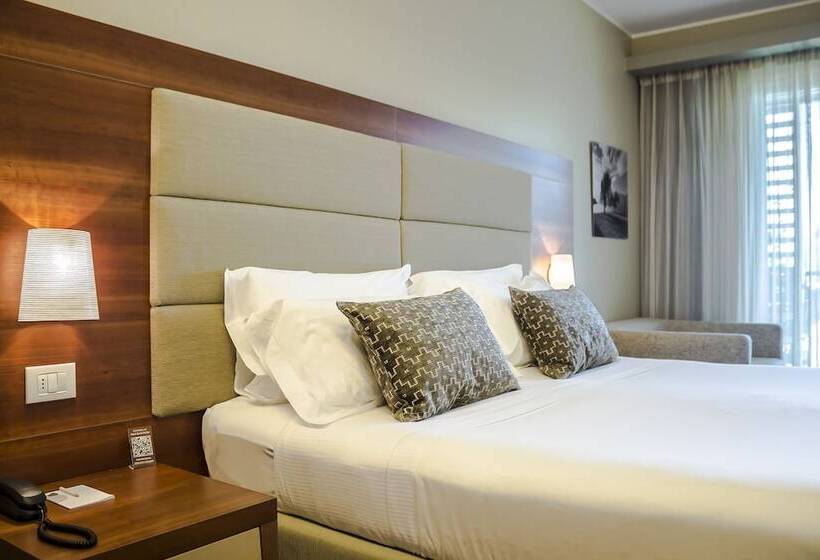 标准间, Corte Valier