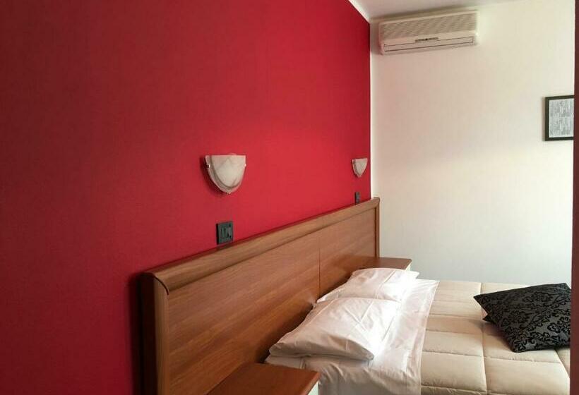 스탠다드 룸, Cortina