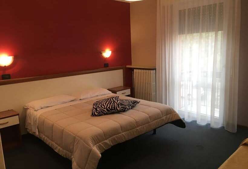 스탠다드 룸, Cortina