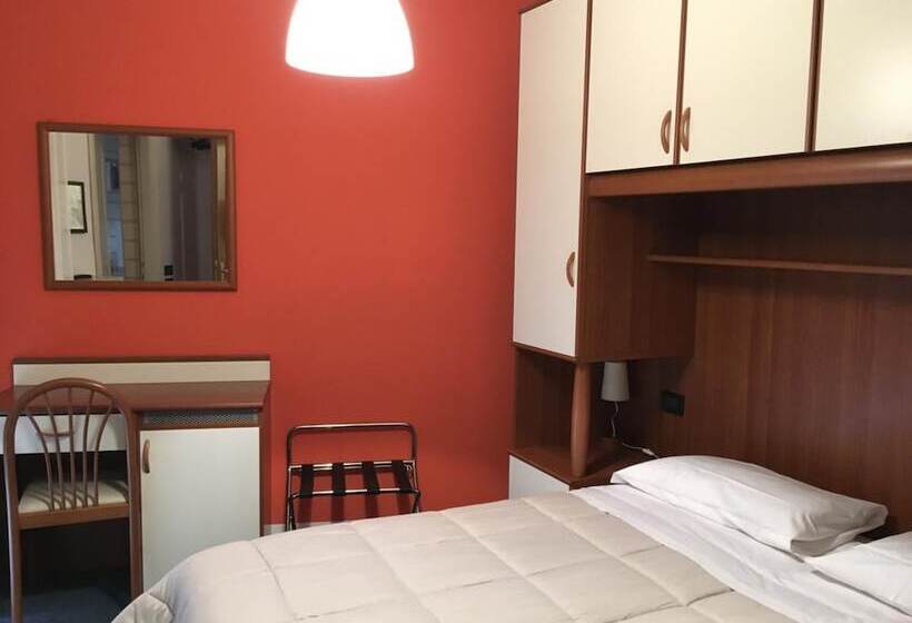 Четырехместный Номер Стандарт, Cortina