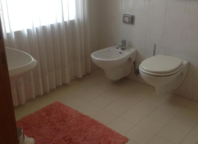 غرفة قياسية ثلاثية, El Paso