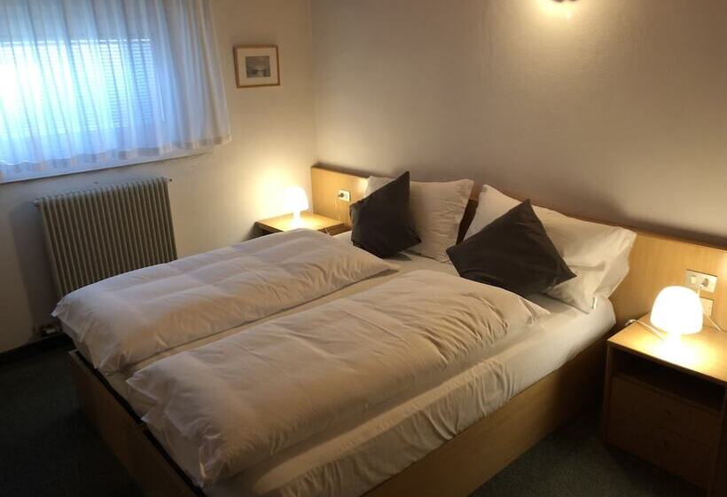 غرفة قياسية, El Paso