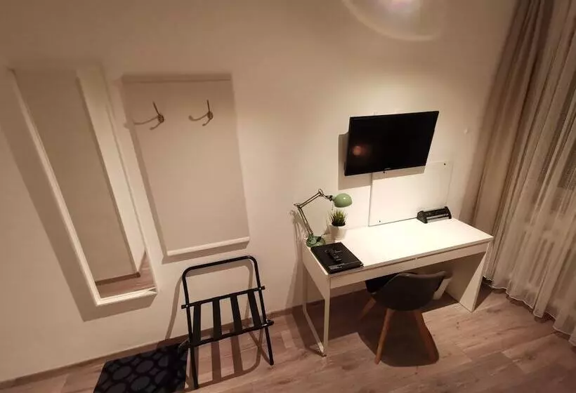 Economy Single Room, City Hotel Franziska